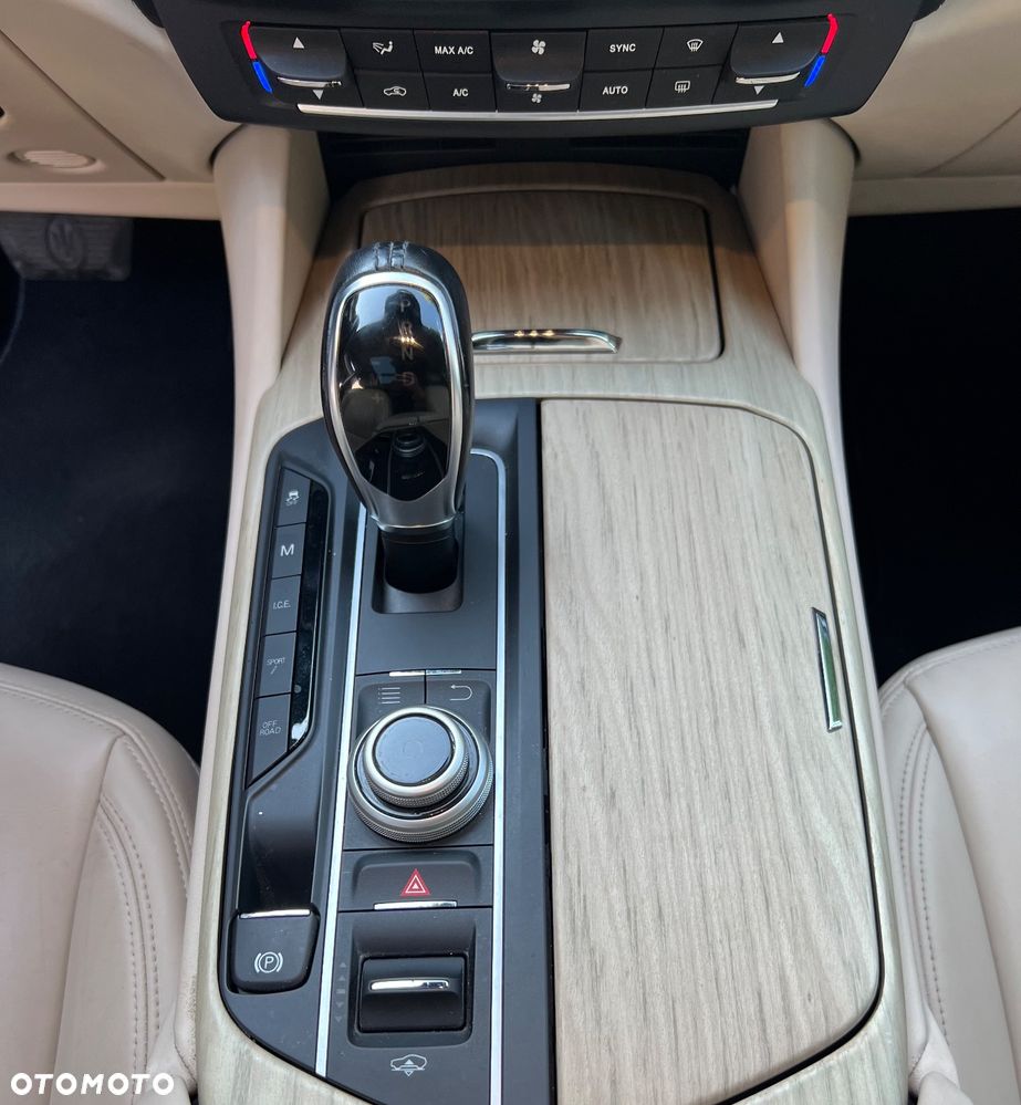 Maserati Levante Q4 - 15