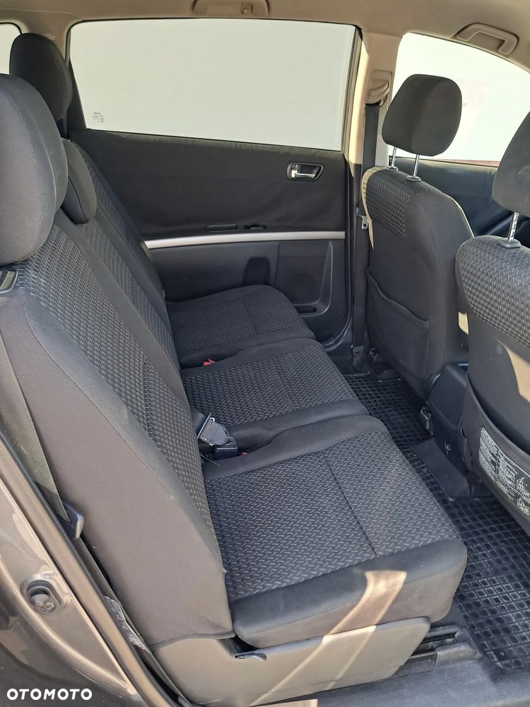 Toyota Corolla Verso - 15