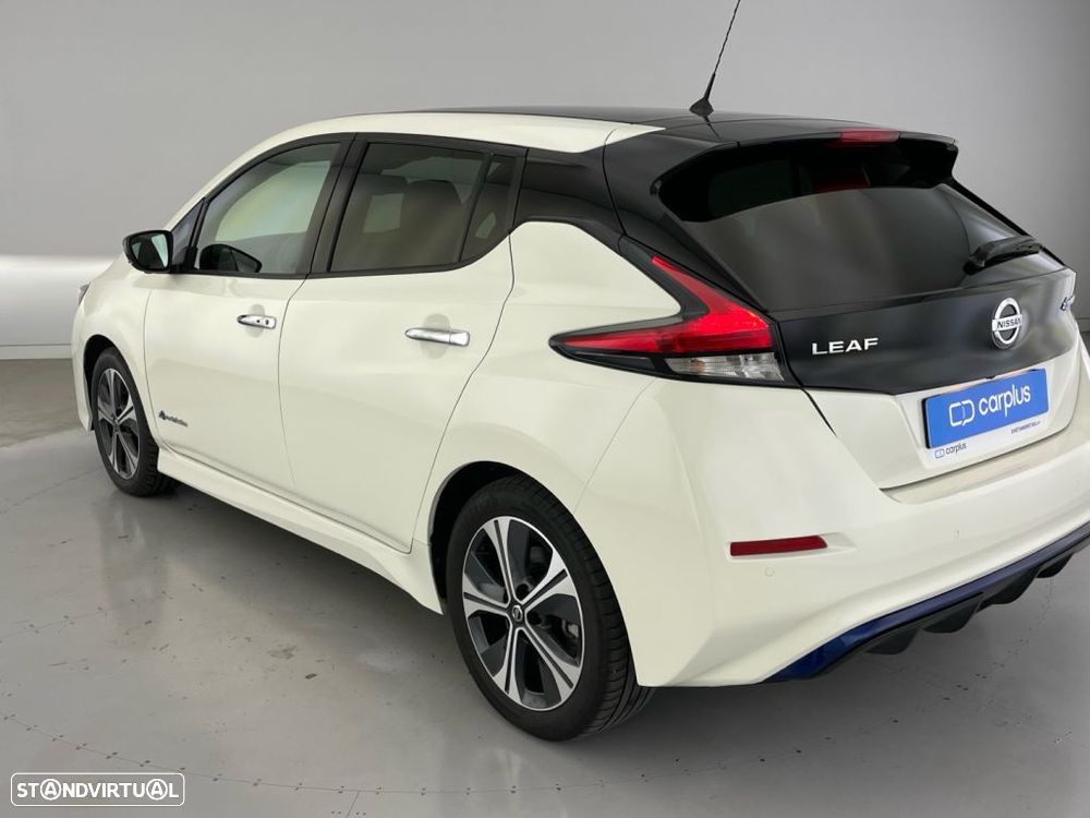 Nissan Leaf Tekna ProPilot Park - 25