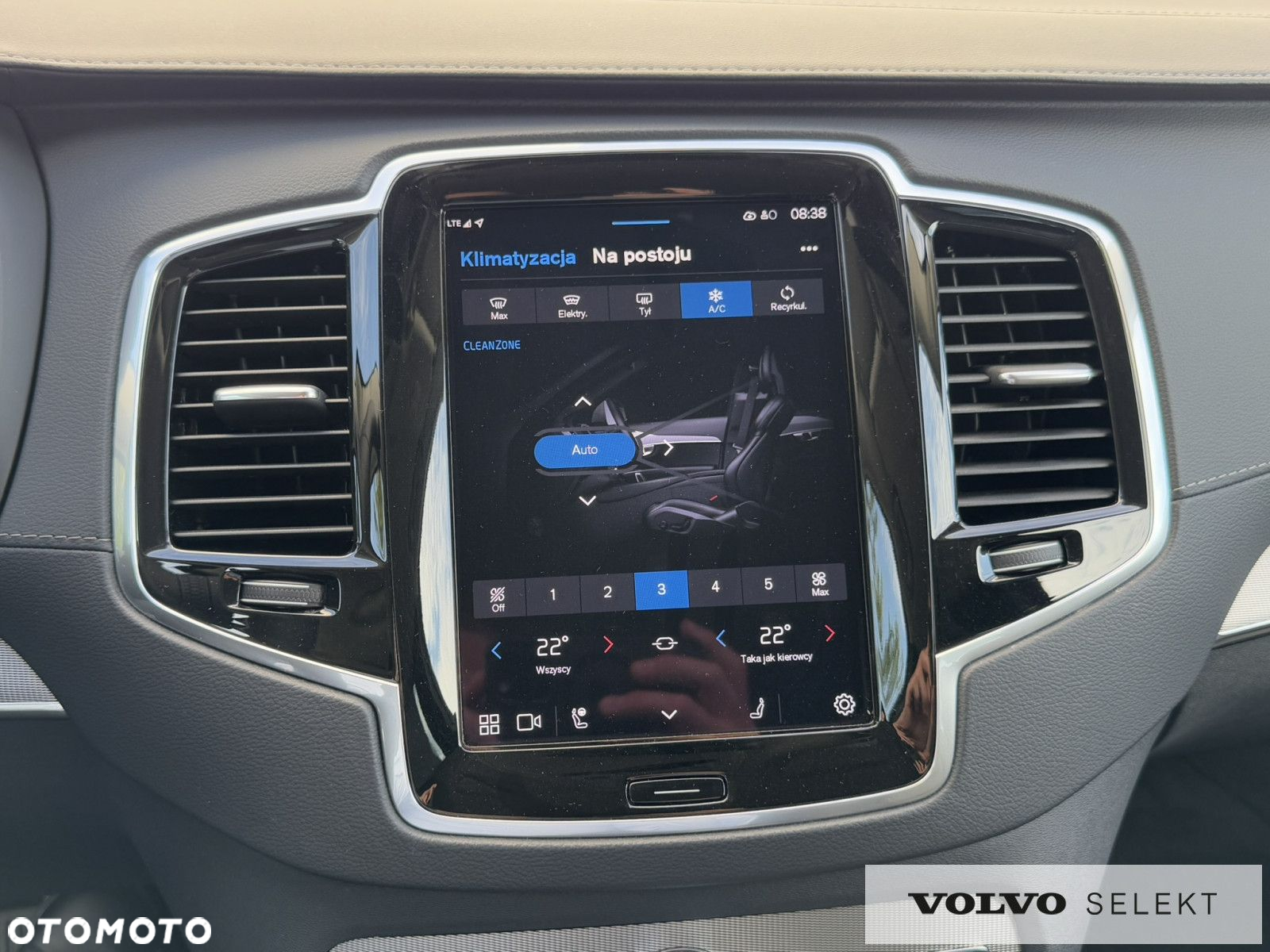Volvo XC 90 - 21