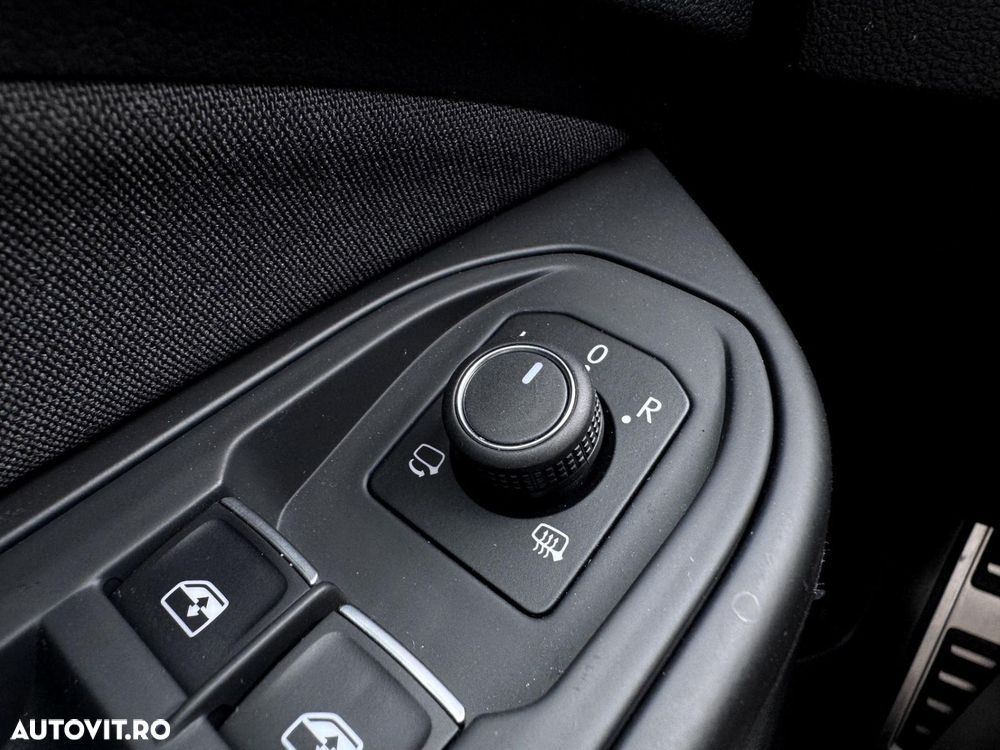 Volkswagen Golf - 21