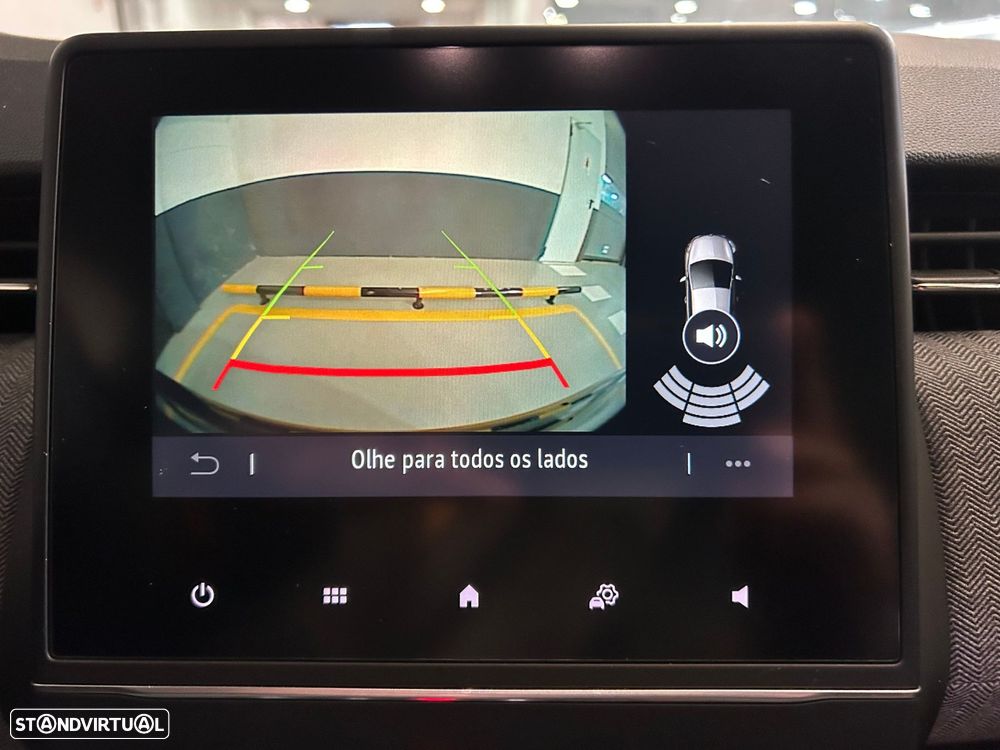 Renault Clio 1.0 TCe Techno Bi-Fuel - 27