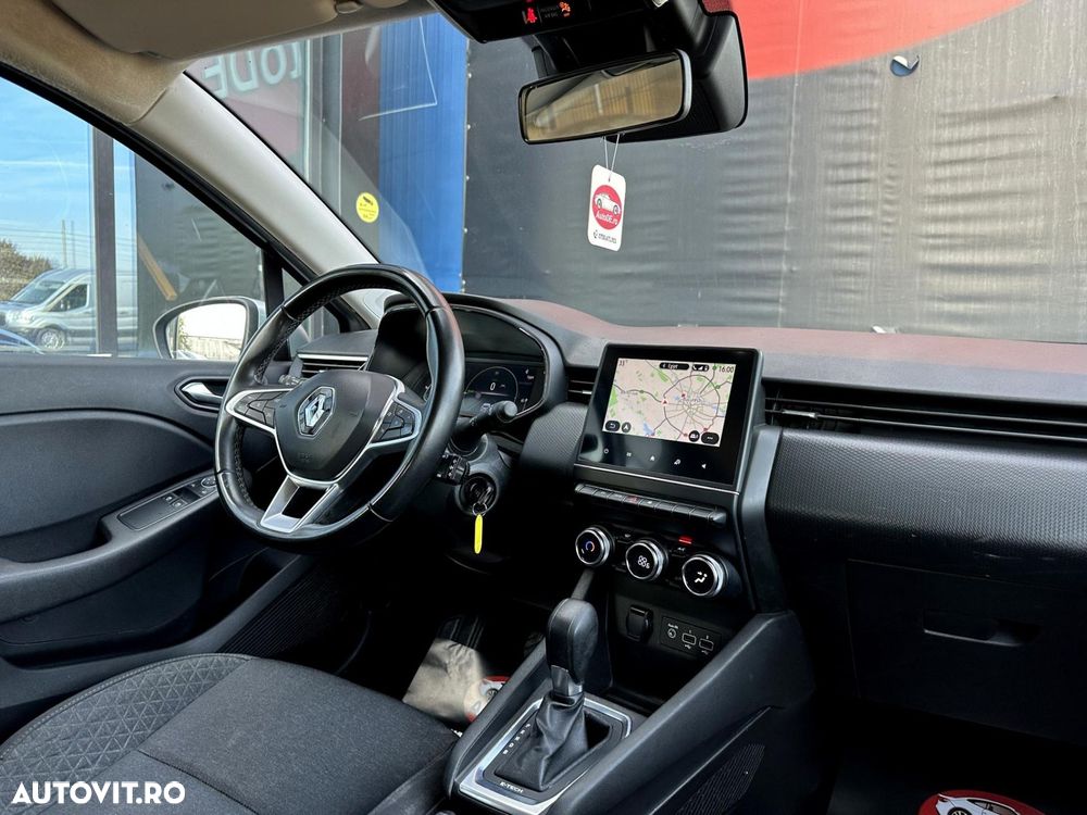 Renault Clio - 9