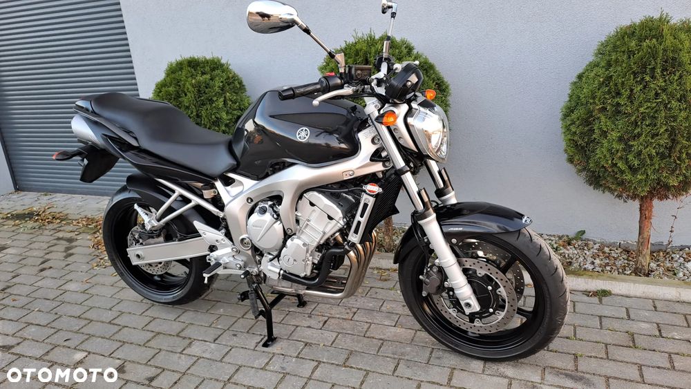 Yamaha FZ - 3