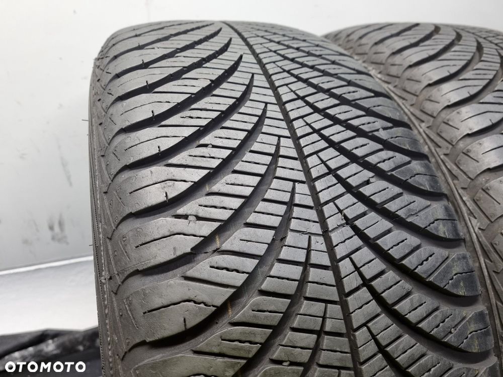 2x 215/55R17 94V Goodyear Vector4Season G2 8mm 2022/2023 wielosezonowe - 2
