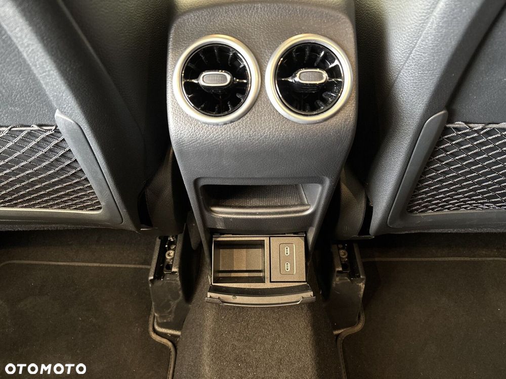 Mercedes-Benz GLA 200 mHEV AMG Line 7G-DCT - 27