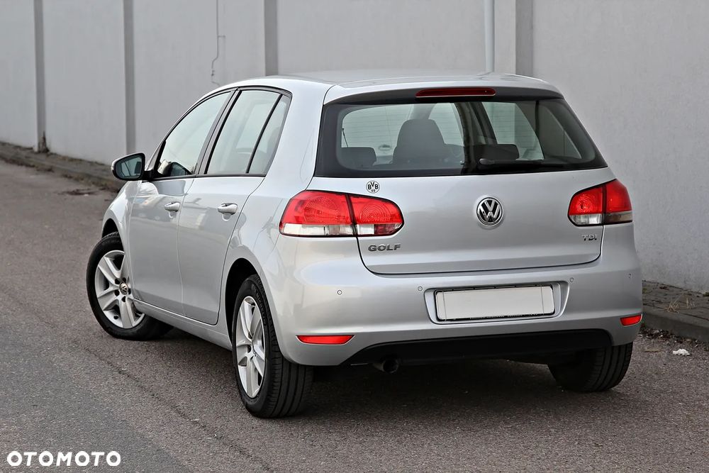 Volkswagen Golf 1.6 TDI DPF BlueMotion Technology Team - 4