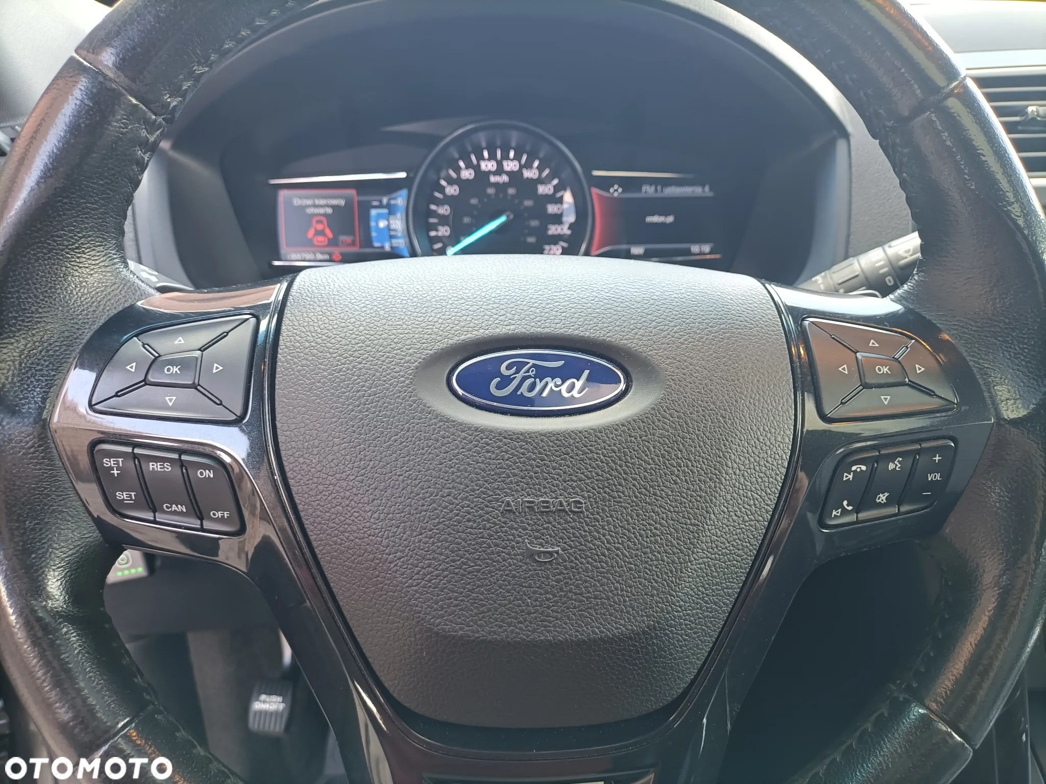 Ford Explorer - 13