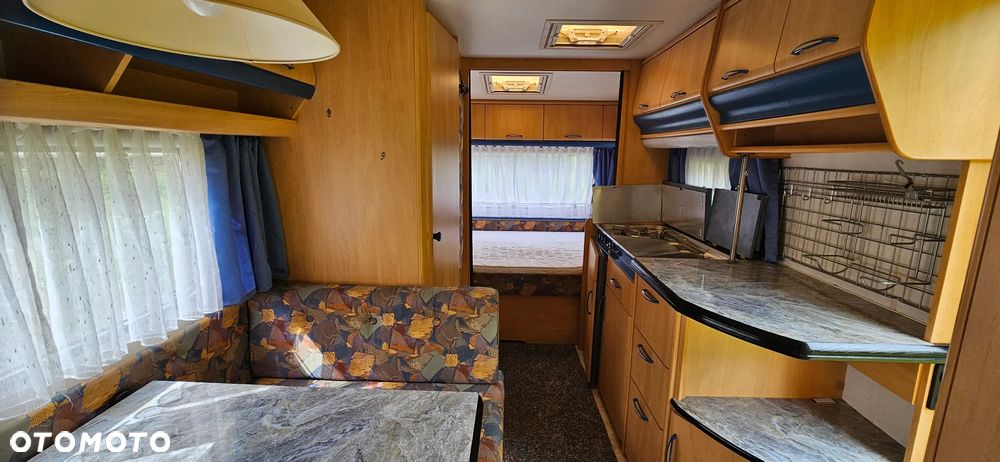 Hobby De Luxe 440 - 12