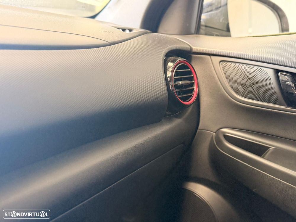 Hyundai Kauai 1.0 T-GDi Pele/Tecido Vermelho - 30