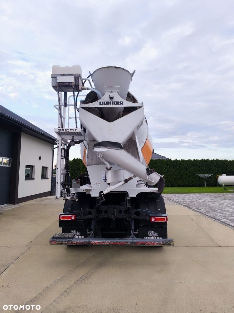 Mercedes-Benz Arocs - 8
