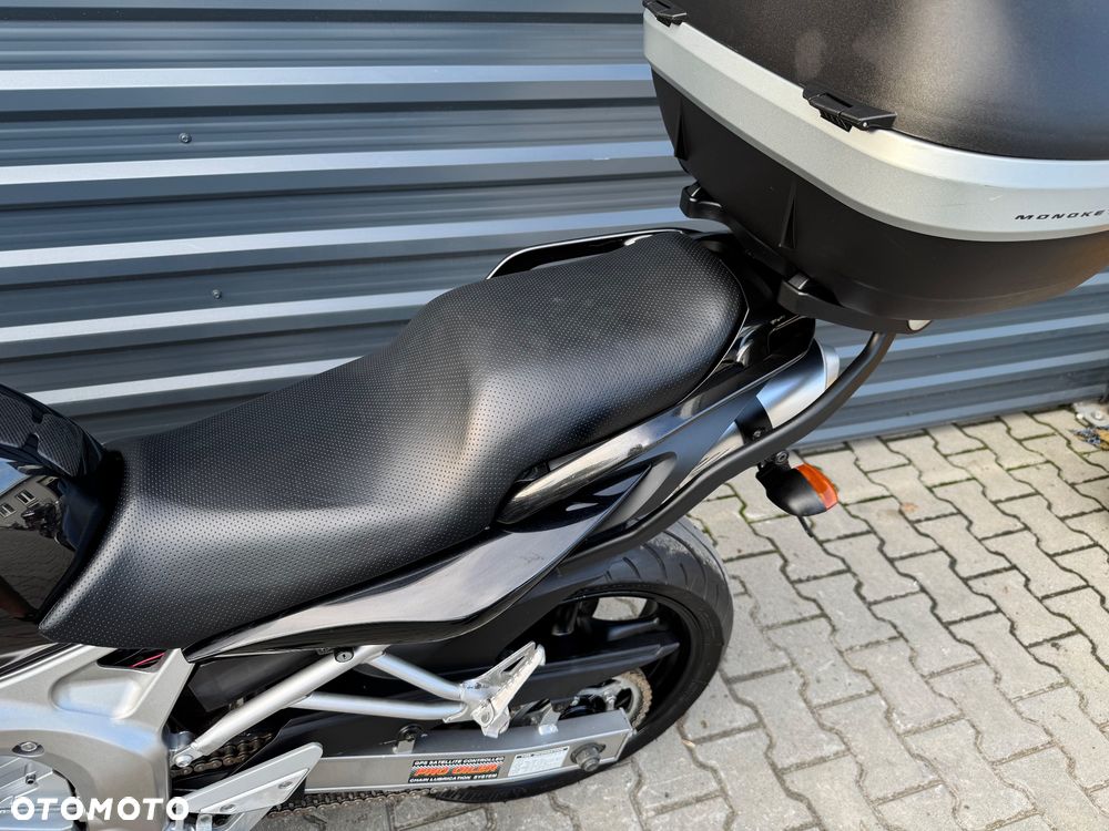 Yamaha FZ6 - 9