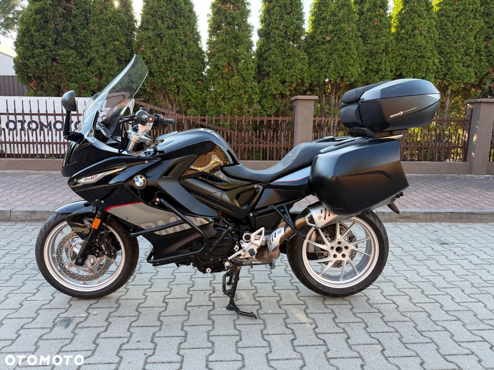 BMW F - 17