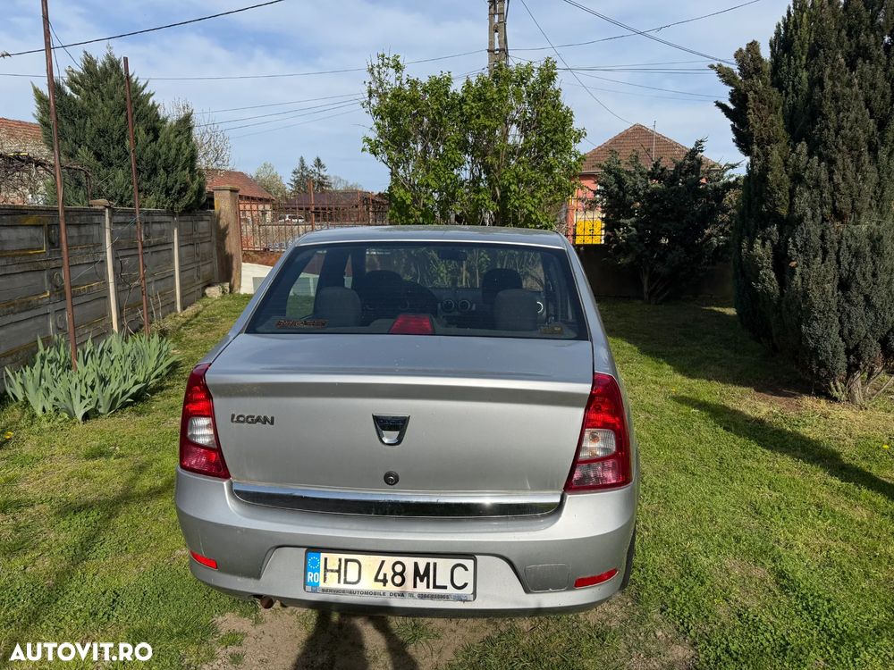 Dacia Logan 1.6 16V MPI Laureate - 4