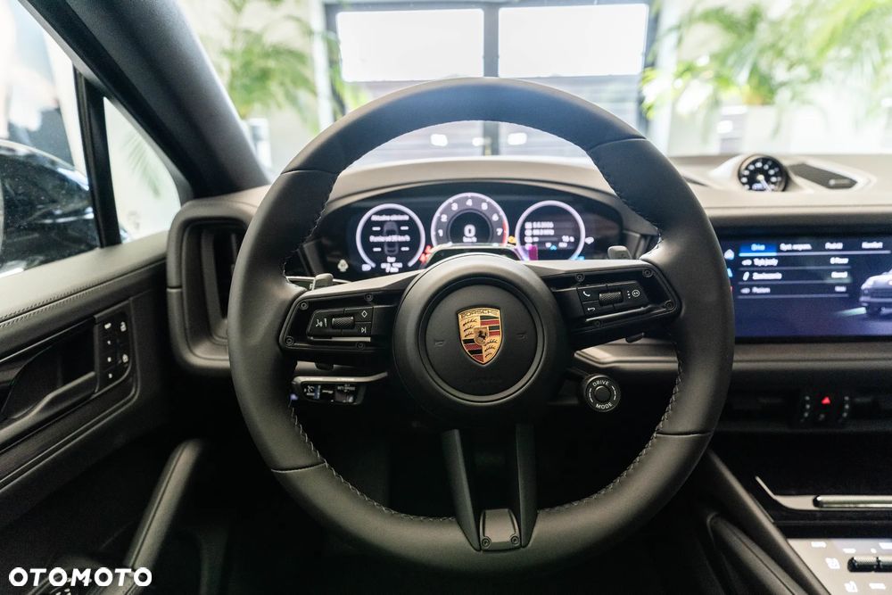 Porsche Cayenne E-Hybrid PHEV Black Edition - 18