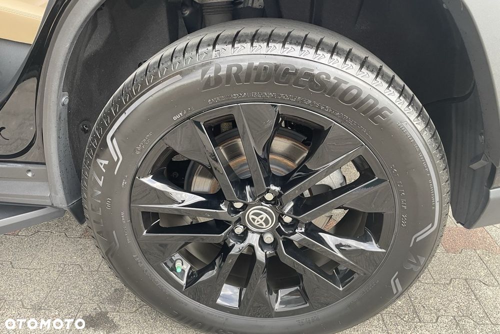 Toyota RAV4 - 7