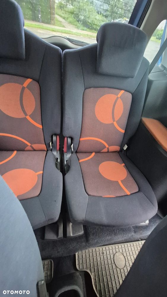 Peugeot 1007 1.4 HDI Trendy - 11