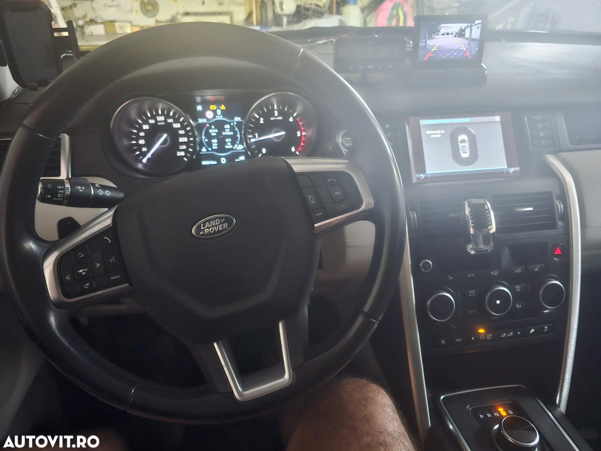Land Rover Discovery - 18