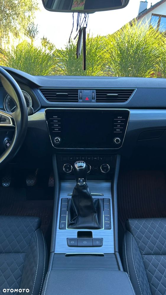 Skoda Superb 1.5 TSI Ambition - 12