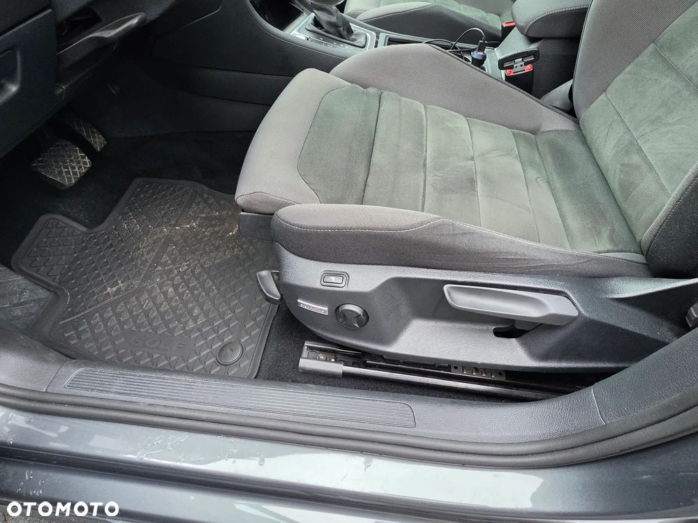 Volkswagen Golf 2.0 TDI BMT Highline DSG - 15