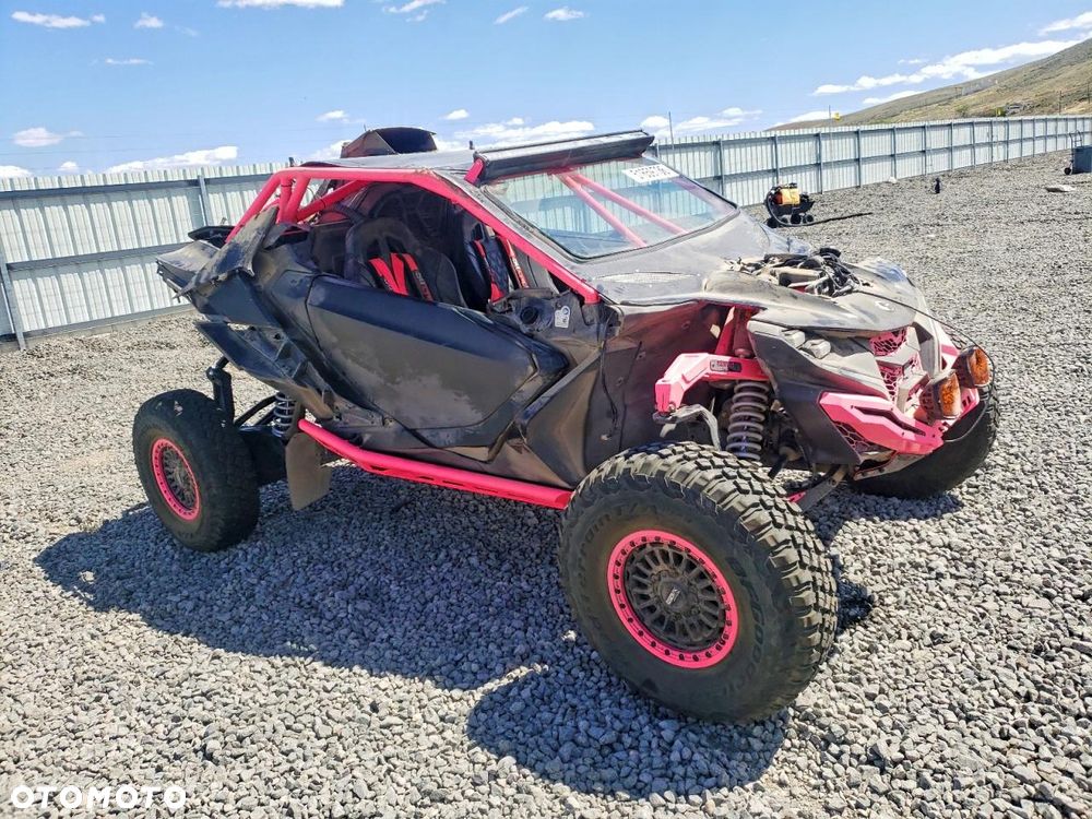 Can-Am Maverick - 2