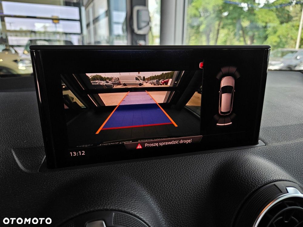 Audi Q2 - 18