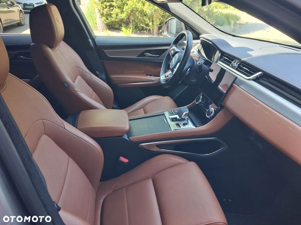 Jaguar F-Pace 2.0 P250 mHEV AWD R-Dynamic Black - 8