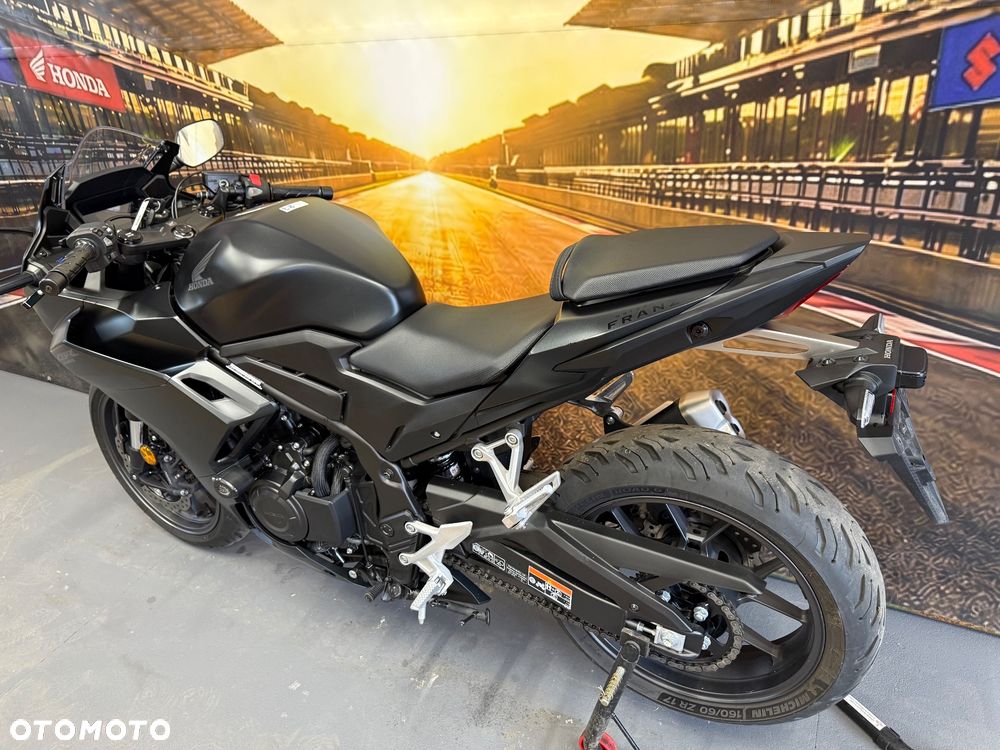 Honda CBR - 4