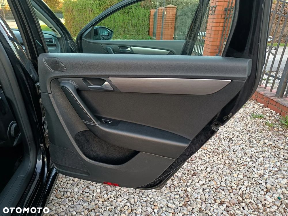 Volkswagen Passat 2.0 TDI DSG BlueMotion Technology Exclusive - 21