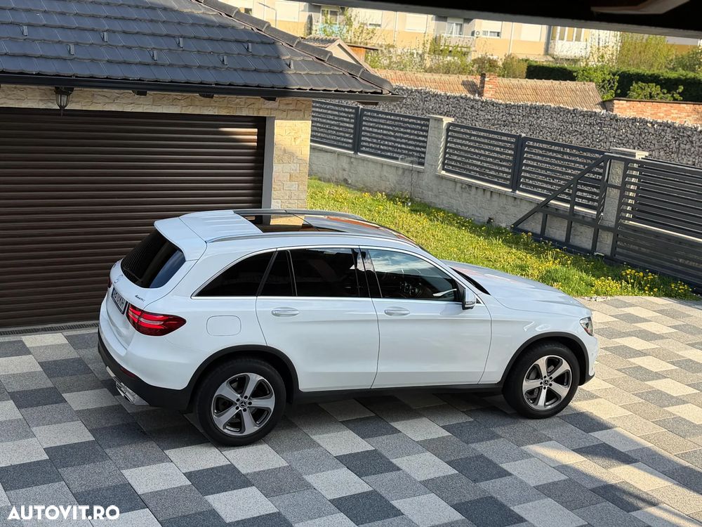 Mercedes-Benz GLC 300 4MATIC 9G-TRONIC Exclusive - 3