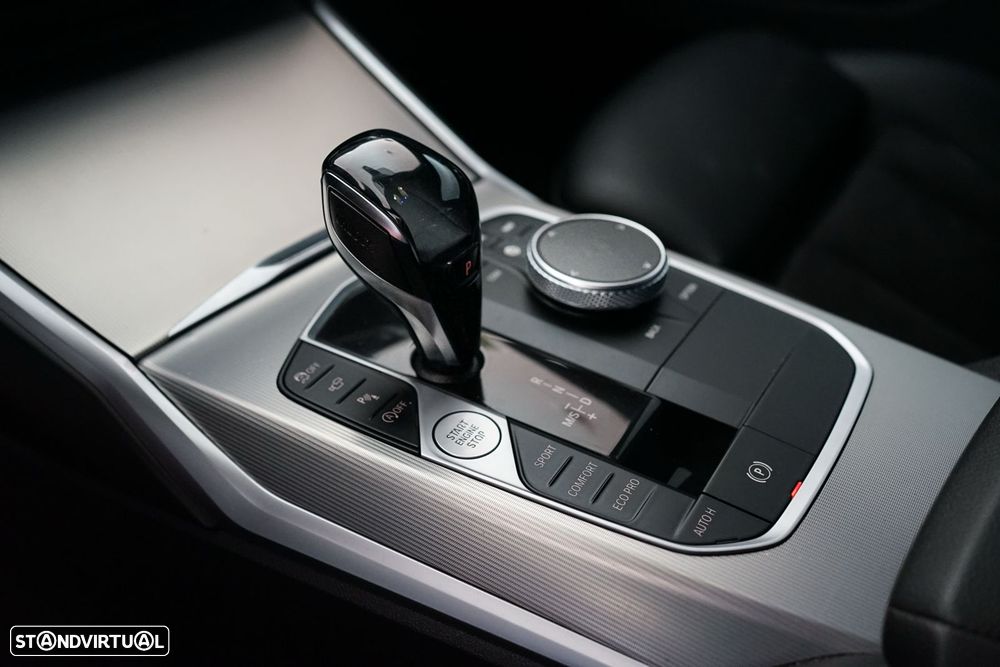 BMW 318 d Pack M Auto - 10