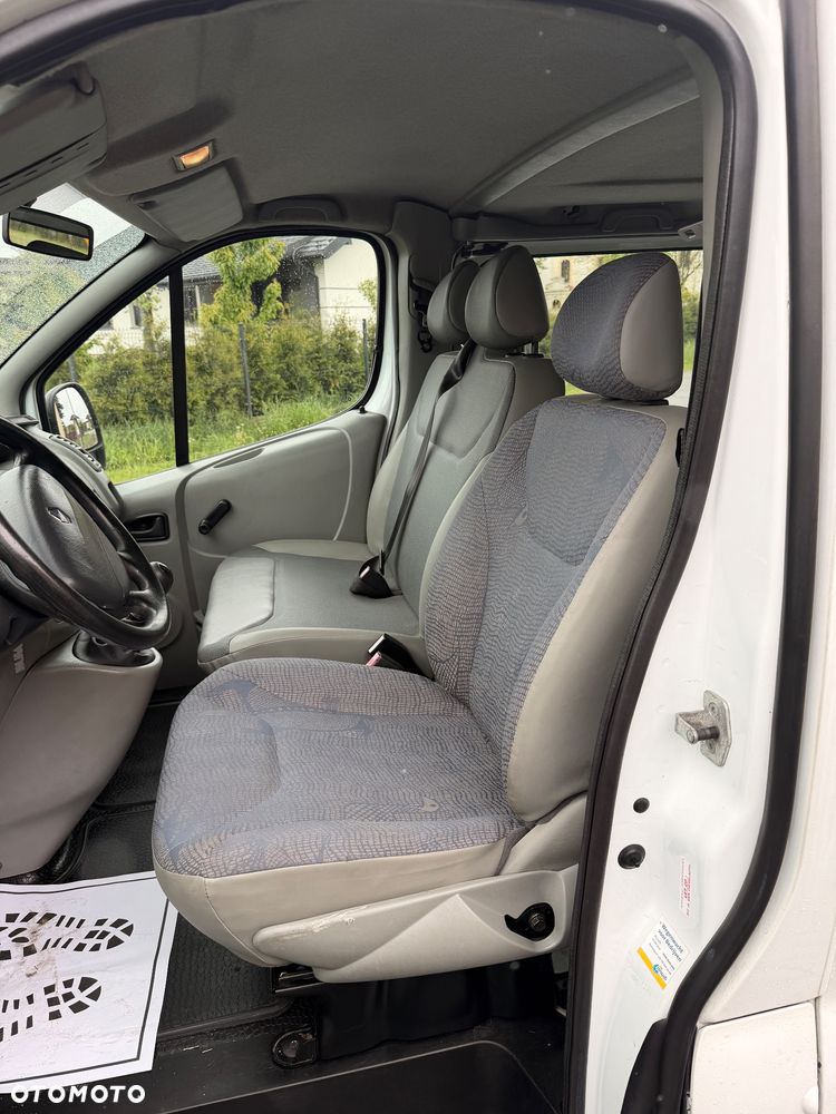 Renault Trafic 1.9 dCi Passenger Privilège - 17