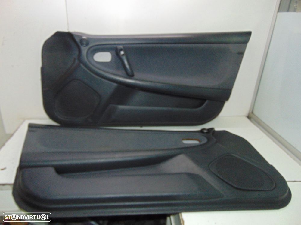 Mazda mx 3 quartelas das portas - 1