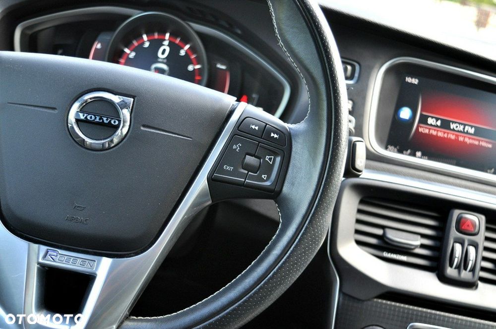 Volvo V40 T2 Summum - 19