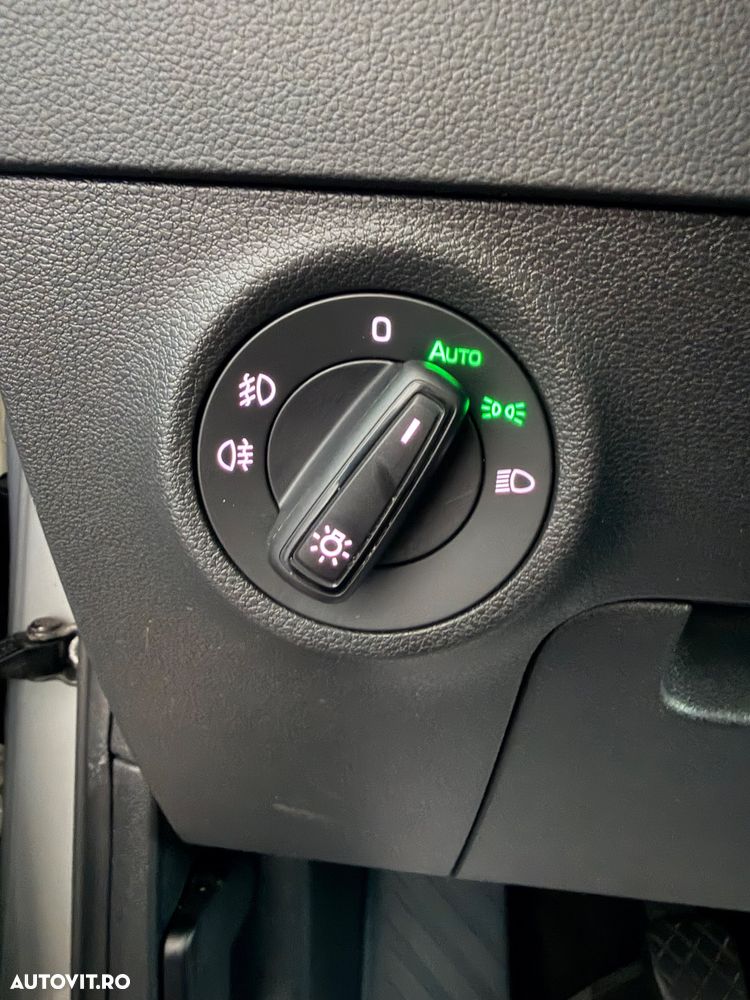 Skoda Karoq 1.0 TSI Clever - 28
