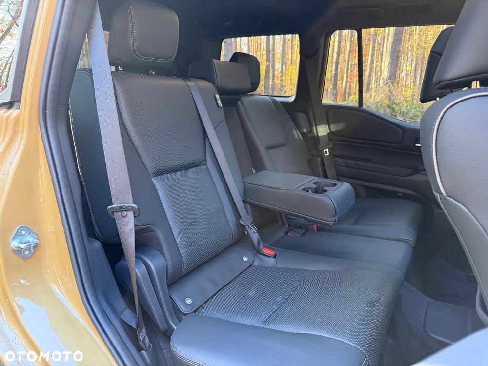 Toyota Land Cruiser - 24