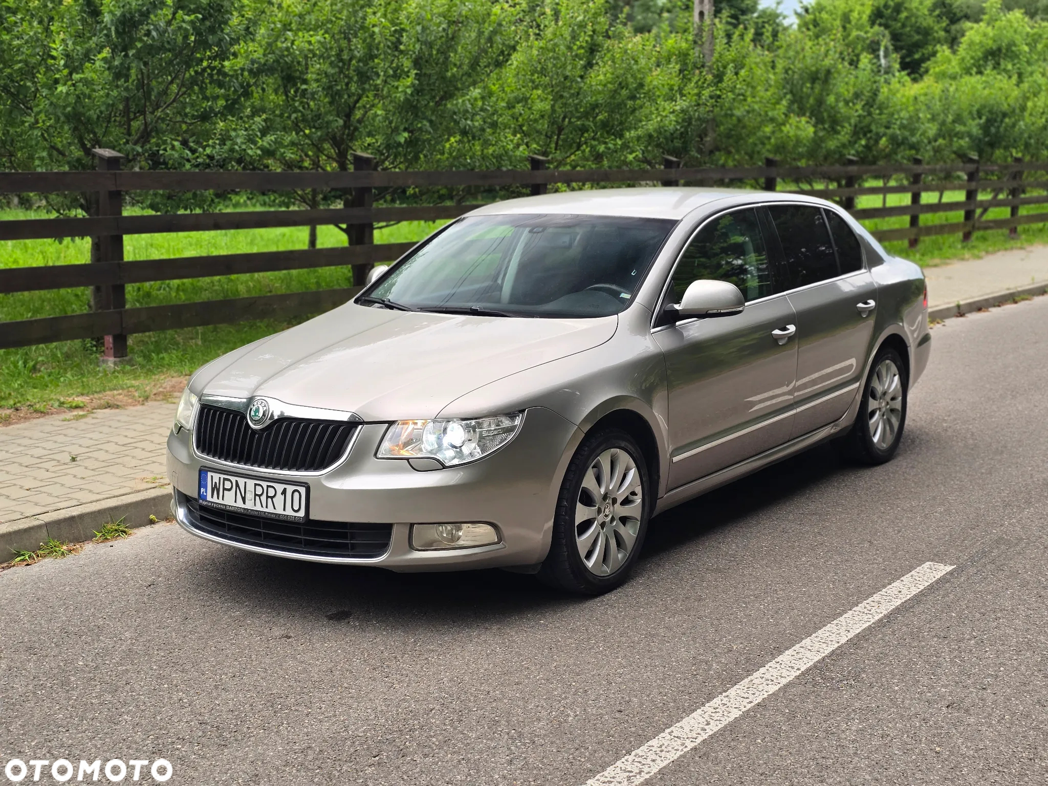 Skoda Superb 2.0 TDI Ambition DSG - 9