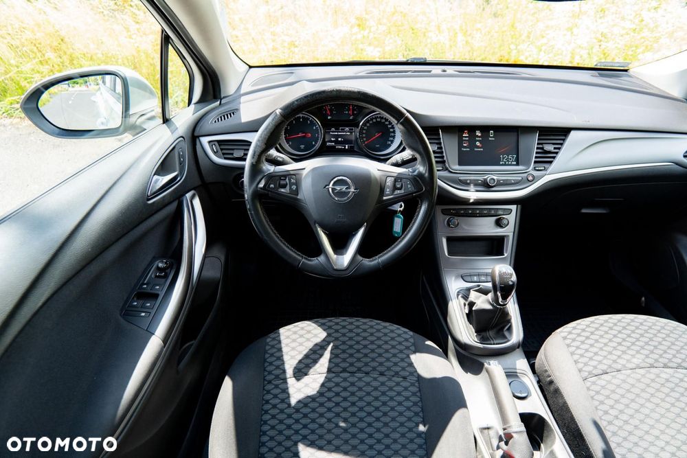 Opel Astra - 12