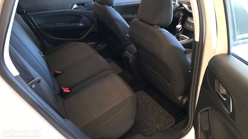 Peugeot 308 SW 1.6 BlueHDi Active - 43