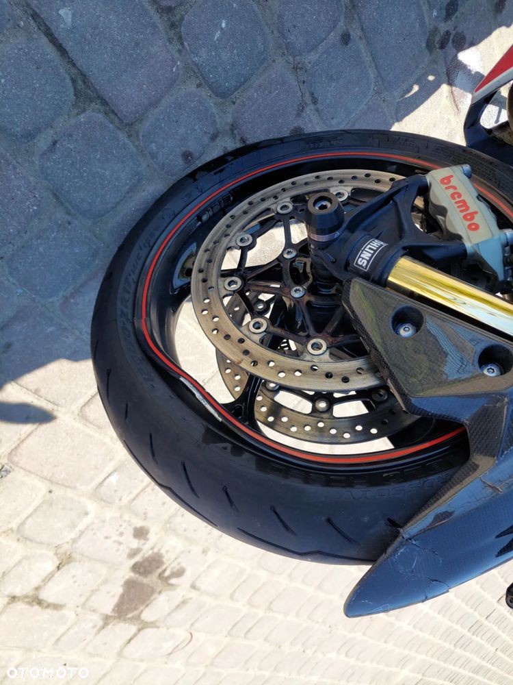 Triumph Speed Triple - 12