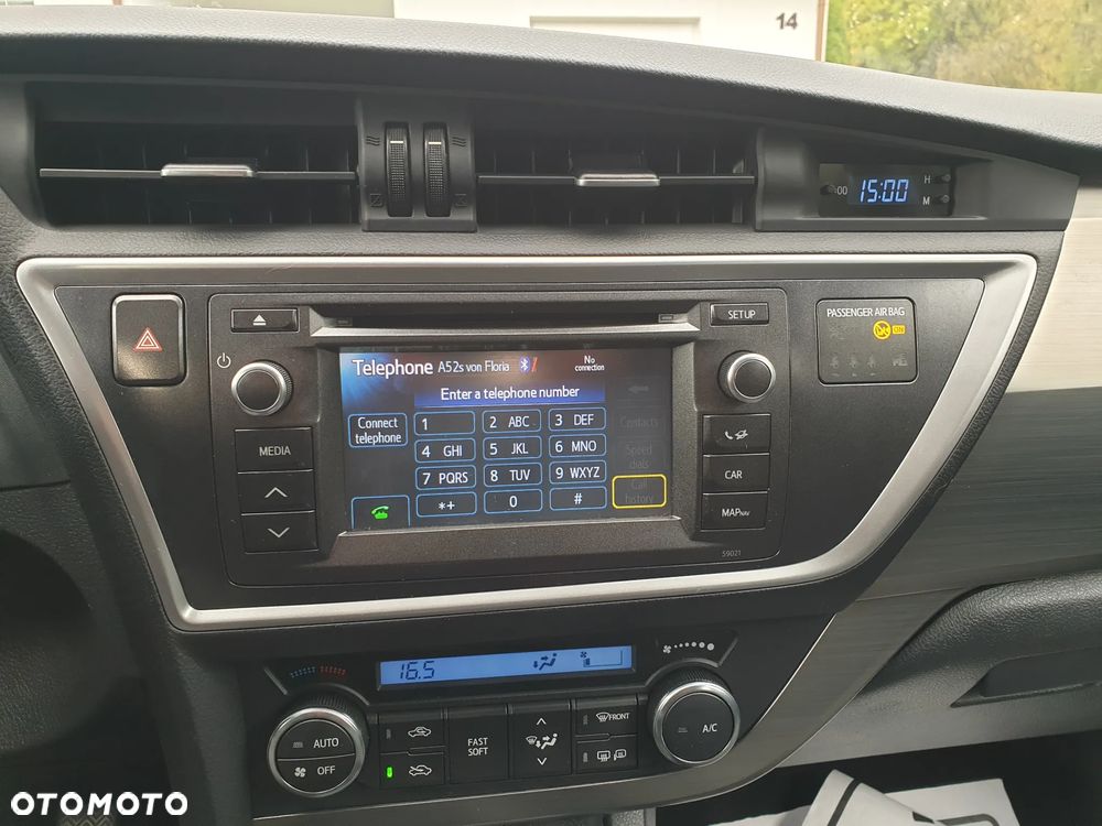 Toyota Auris 1.6 Executive - 23