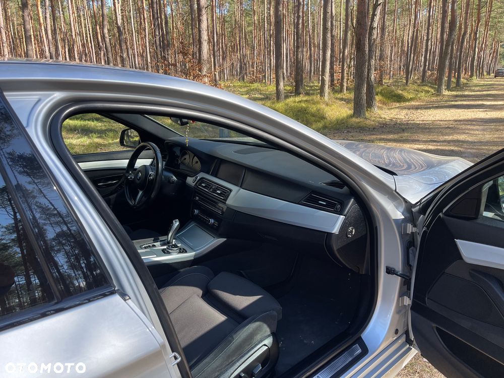 BMW Seria 5 520i M Sport Edition - 18