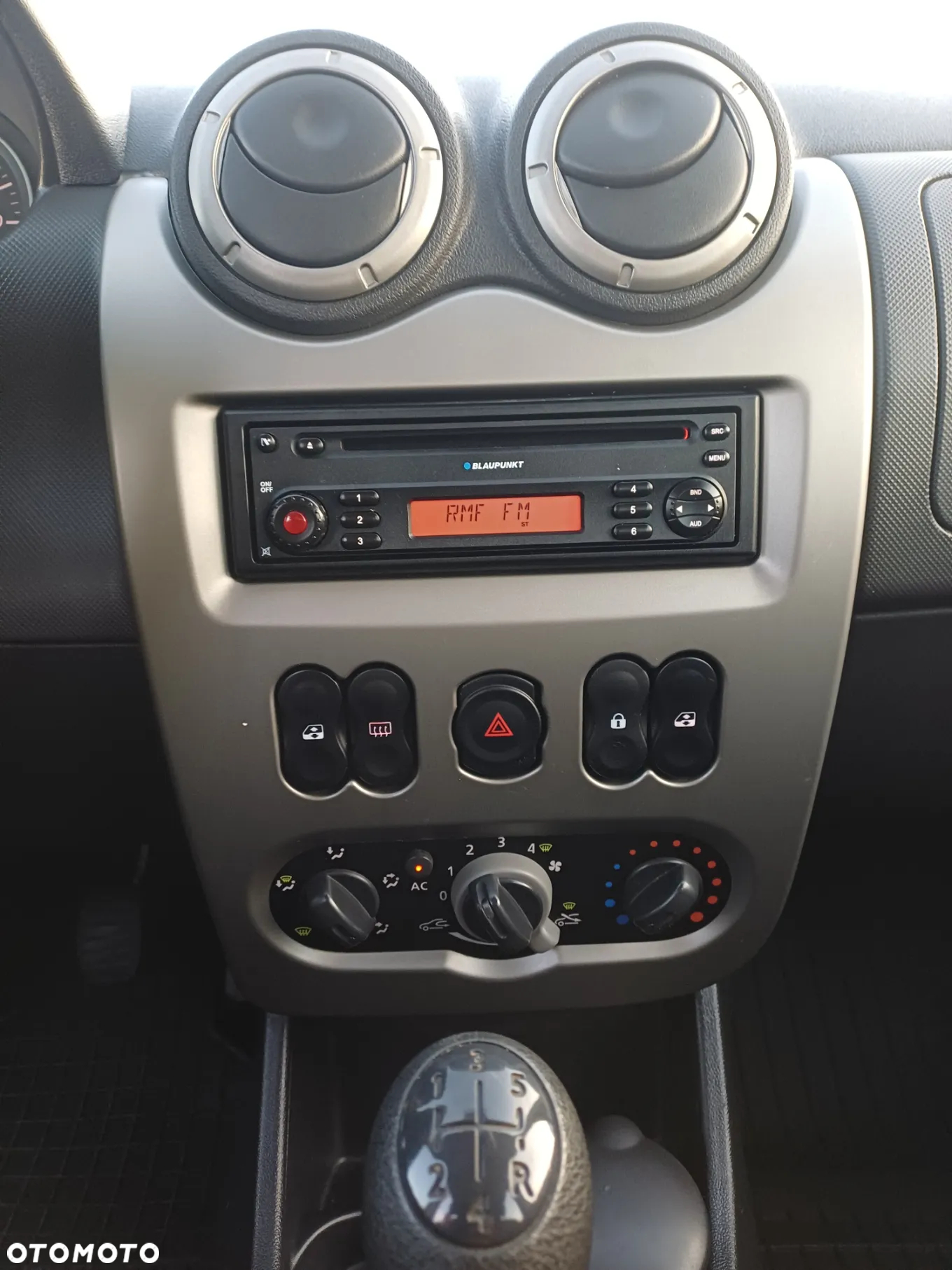 Dacia Sandero Stepway 1.6 - 18