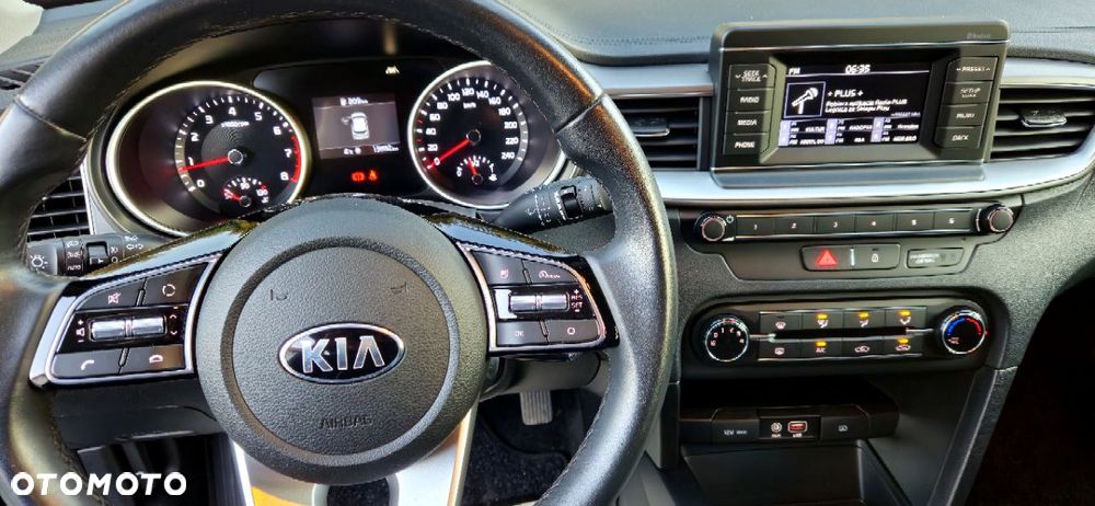 Kia Ceed 1.4 Attract - 8