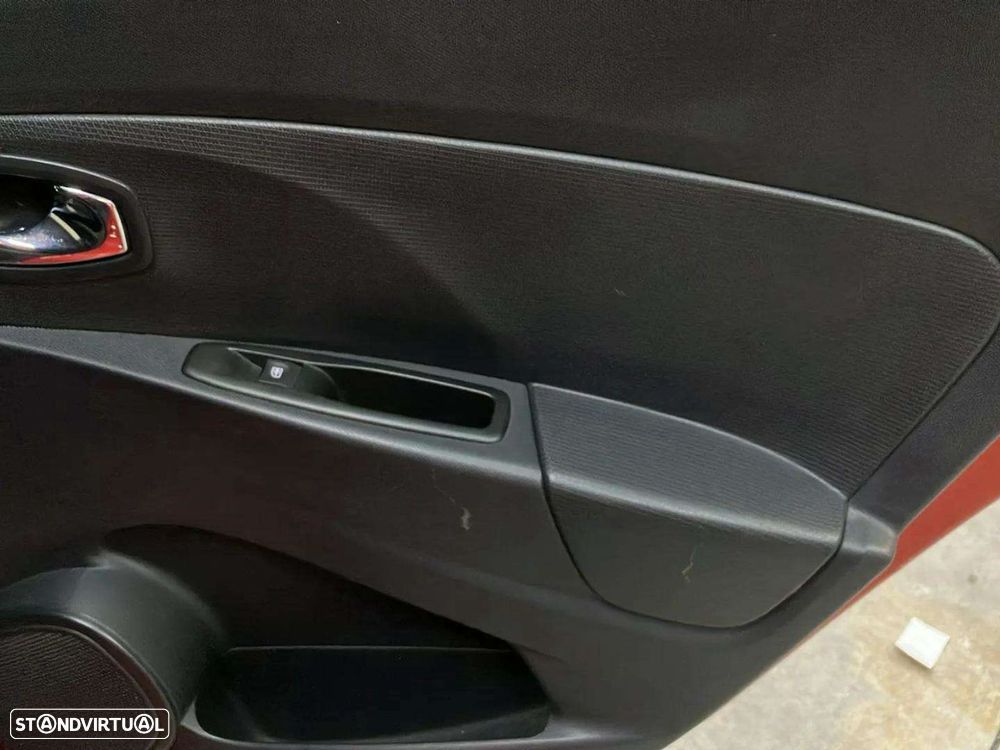 Renault Clio - 20