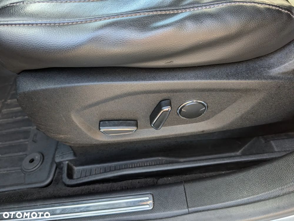 Ford S-Max - 20