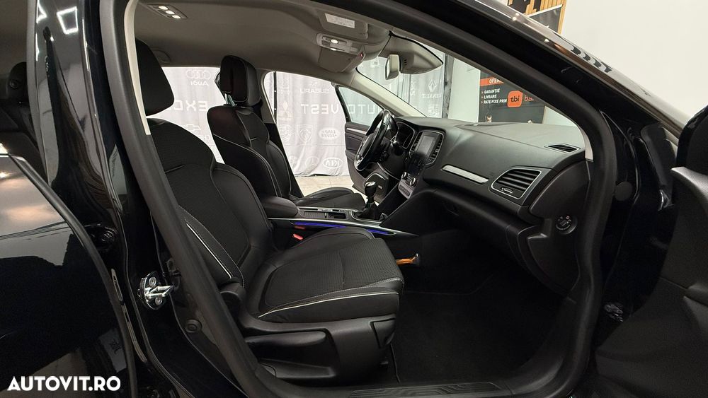Renault Megane ENERGY dCi 130 BOSE EDITION - 19