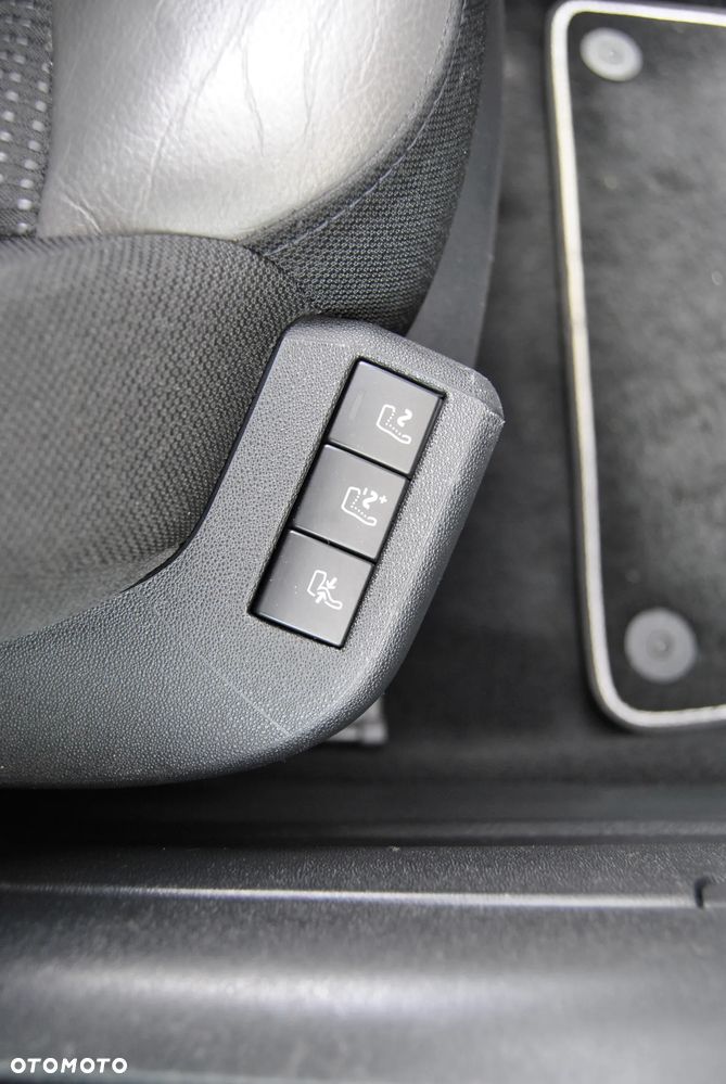 Citroën C4 SpaceTourer BlueHDi 160 Stop&Start EAT8 SHINE - 32