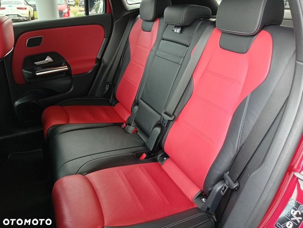 Mercedes-Benz GLA AMG 35 mHEV 4-Matic 8G-DCT - 25