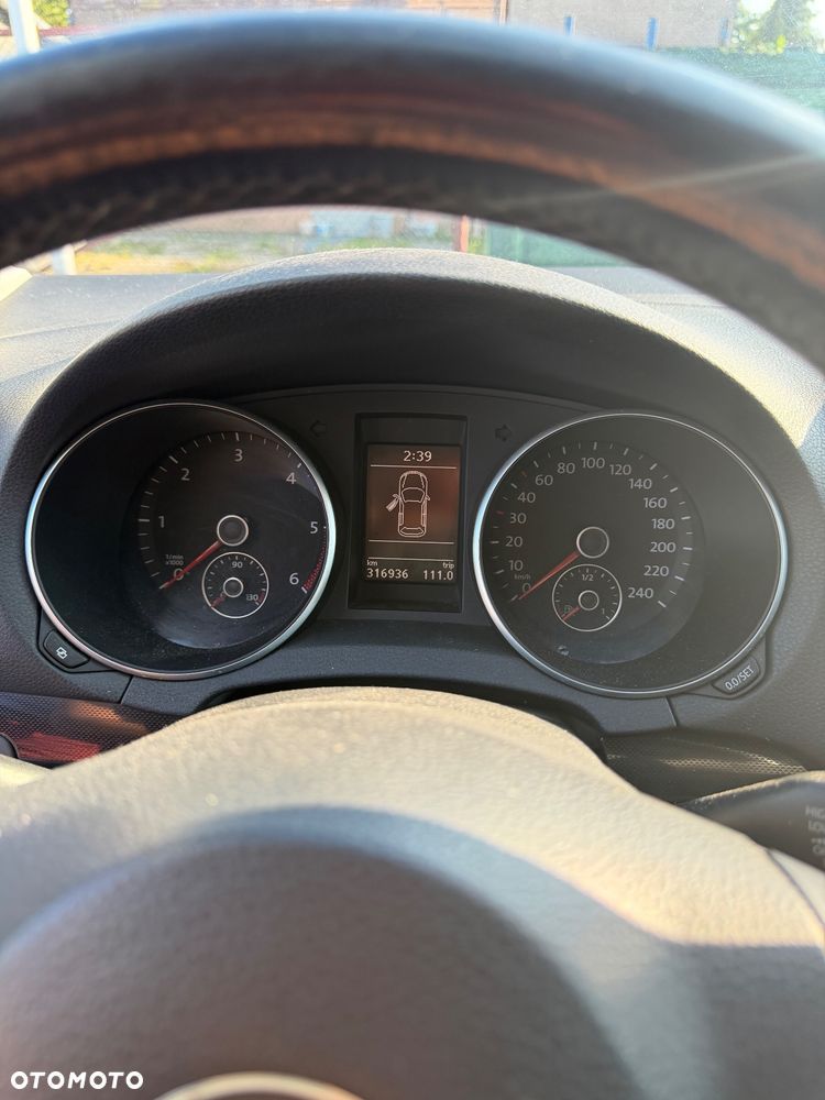 Volkswagen Golf 2.0 TDI Highline - 15
